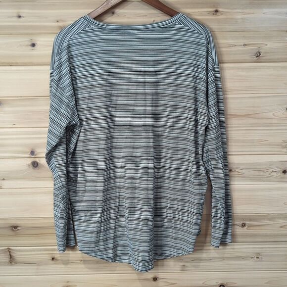 Athleta Top Womens Large Black White Striped Long Sleeve Scoop Neck - Picture 4 of 8